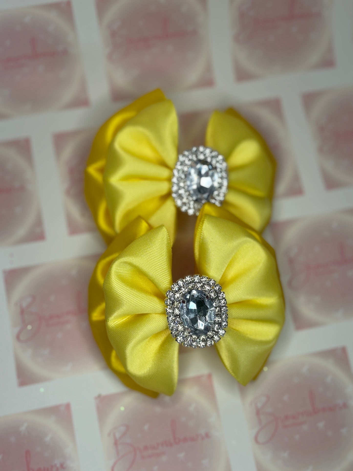 Two tone combo bows