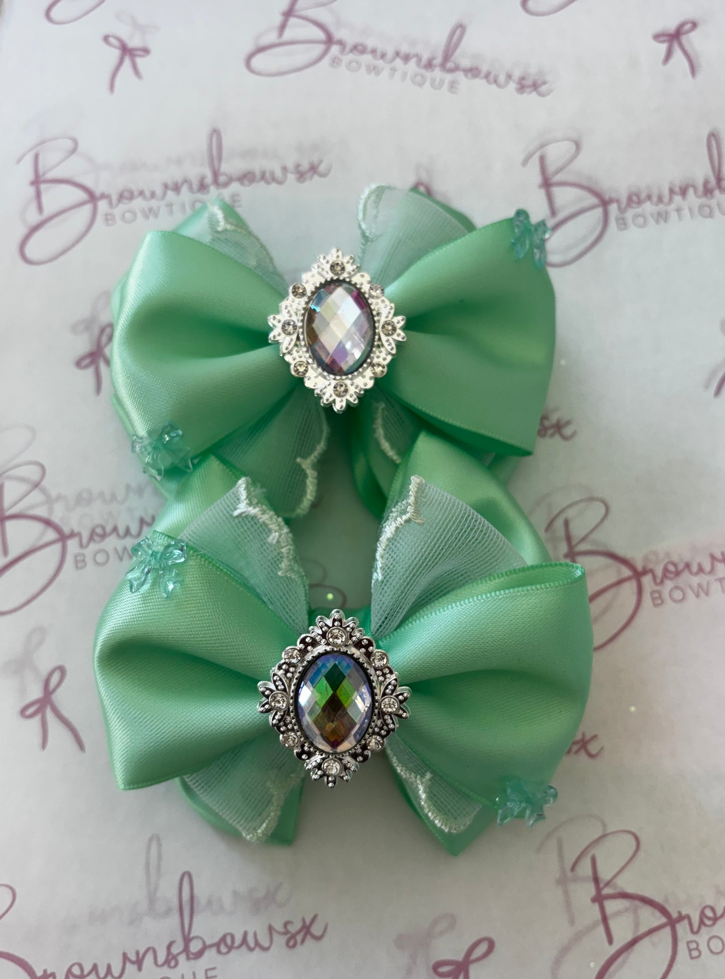 Pastel bows