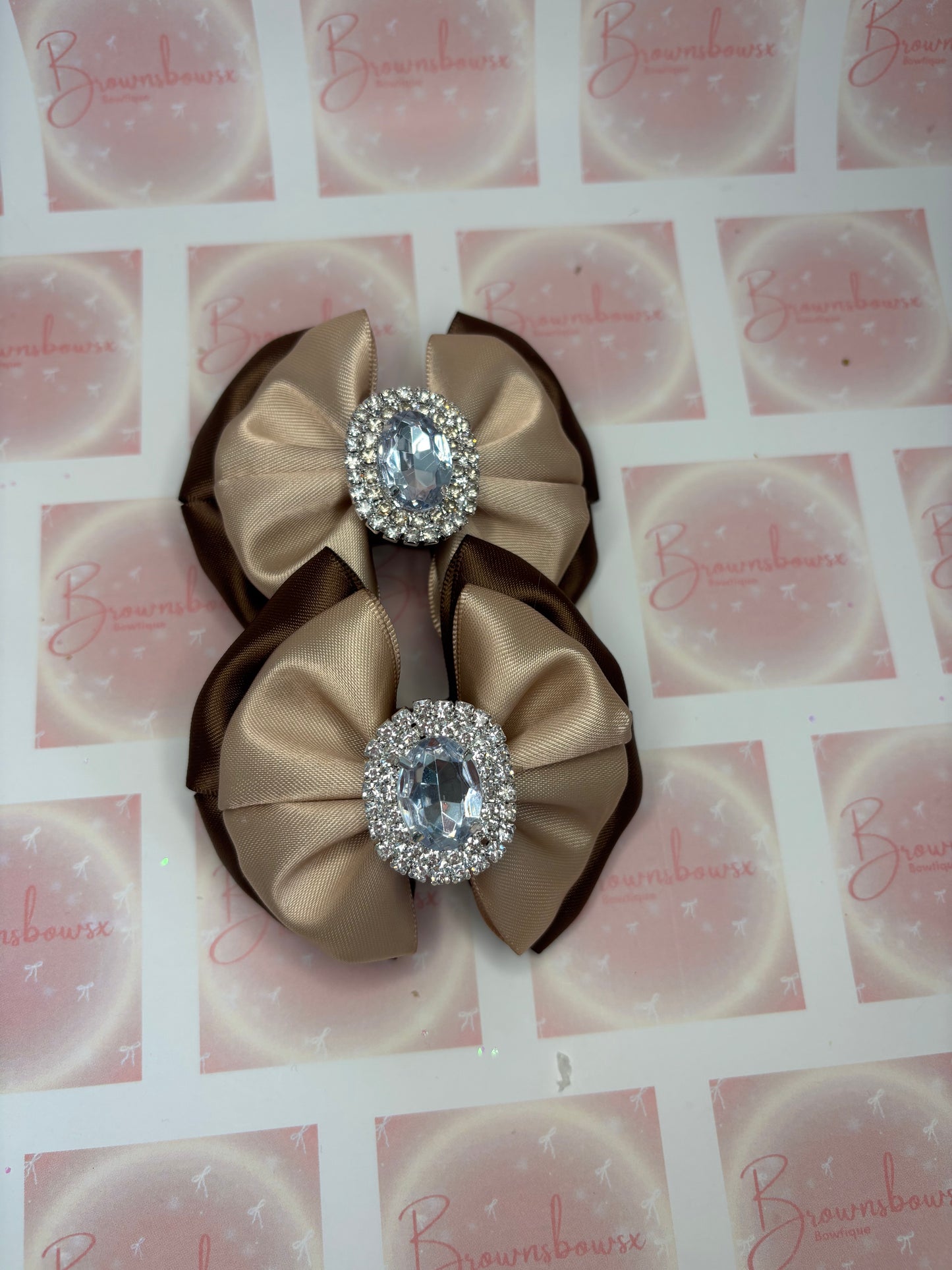 Two tone combo bows