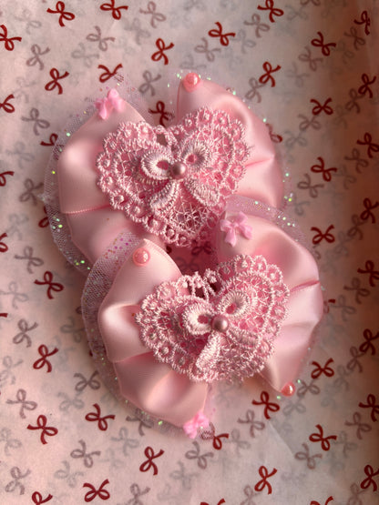 Bow hearts